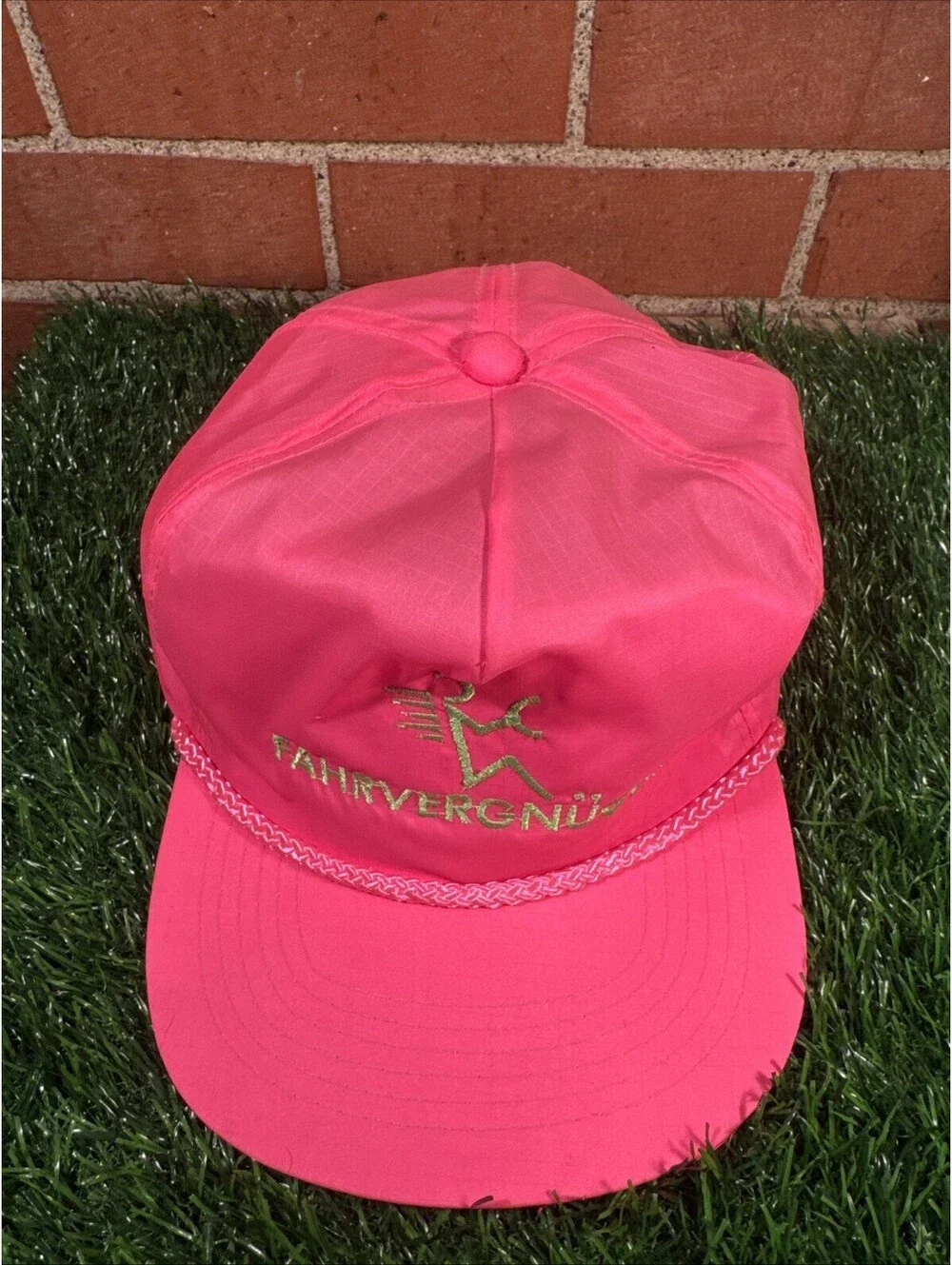 VTG 90’s VW FAHRVERGNUGEN “Driving Enjoyment” Nylon Slide strap Hat NWOT